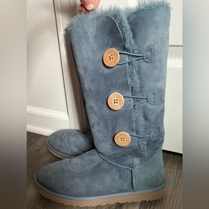 UGG Triplet Bailey Button